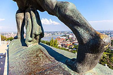 虚拟偶像凑阿库娅专属恋爱游戏《AQUARIUM》确定制作